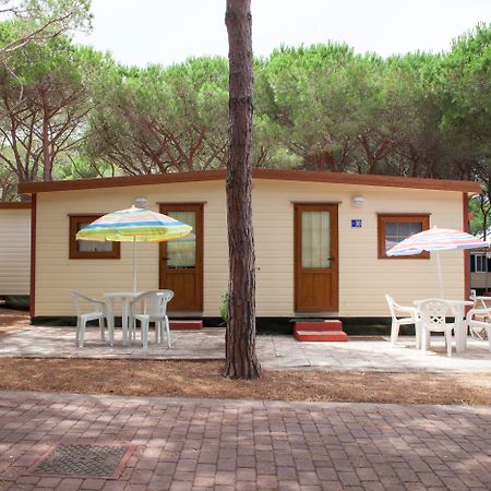 Camping Village Baia Blu La Tortuga อาเญ็นตู ภายนอก รูปภาพ